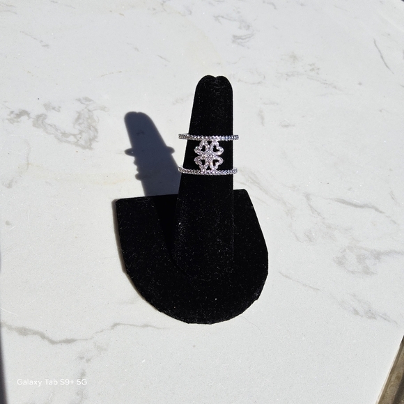 Silver Intricate Pattern Ring Jewelry - Picture 6 of 7